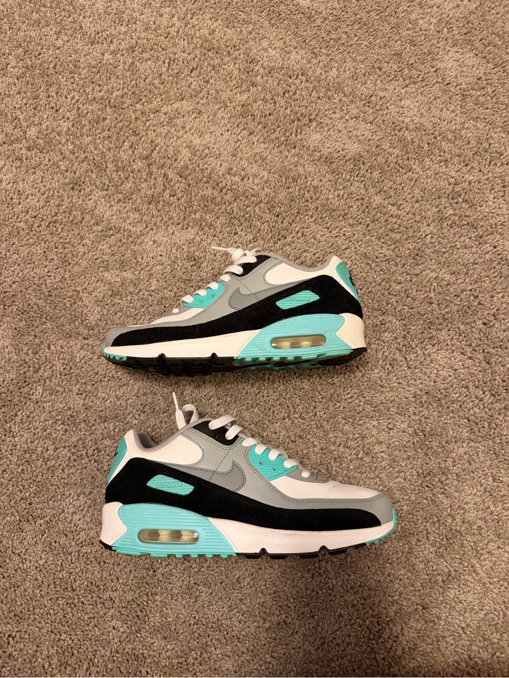 Nike Kids Sneakers in Grey, Black and Teal